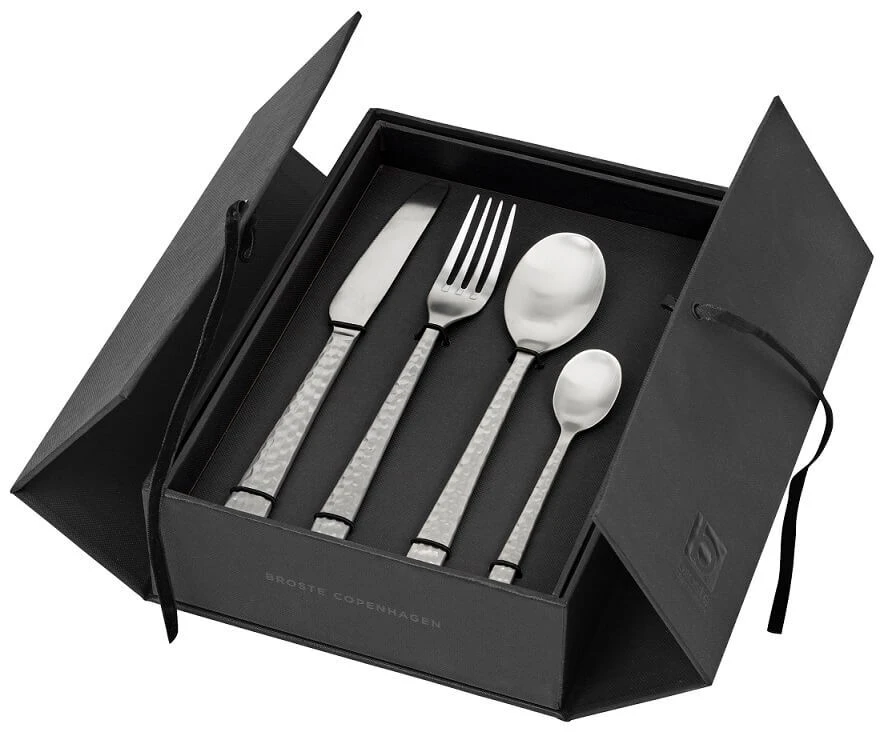 Broste Copenhagen Hune Hammered Bestekcassette 4-persoons Rvs Mat 16-delig 3 Broste Copenhagen Hune Hammered Bestekcassette 4-persoons Rvs Mat 16-delig