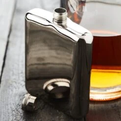 Point-Virgule Heupfles 175 Ml Rvs Zwart -Serviesgoedwinkel Voor Thuis 6d905e585af0f59f1f6b134805538f210d81367c