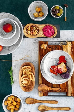 Bowls And Dishes Pure Olive Wood Steakplank Met Opvanggootje 35 T/m 40 Cm Olijfhout 4 Bowls And Dishes Pure Olive Wood Steakplank Met Opvanggootje 35 T/m 40 Cm Olijfhout - Afbeelding 2